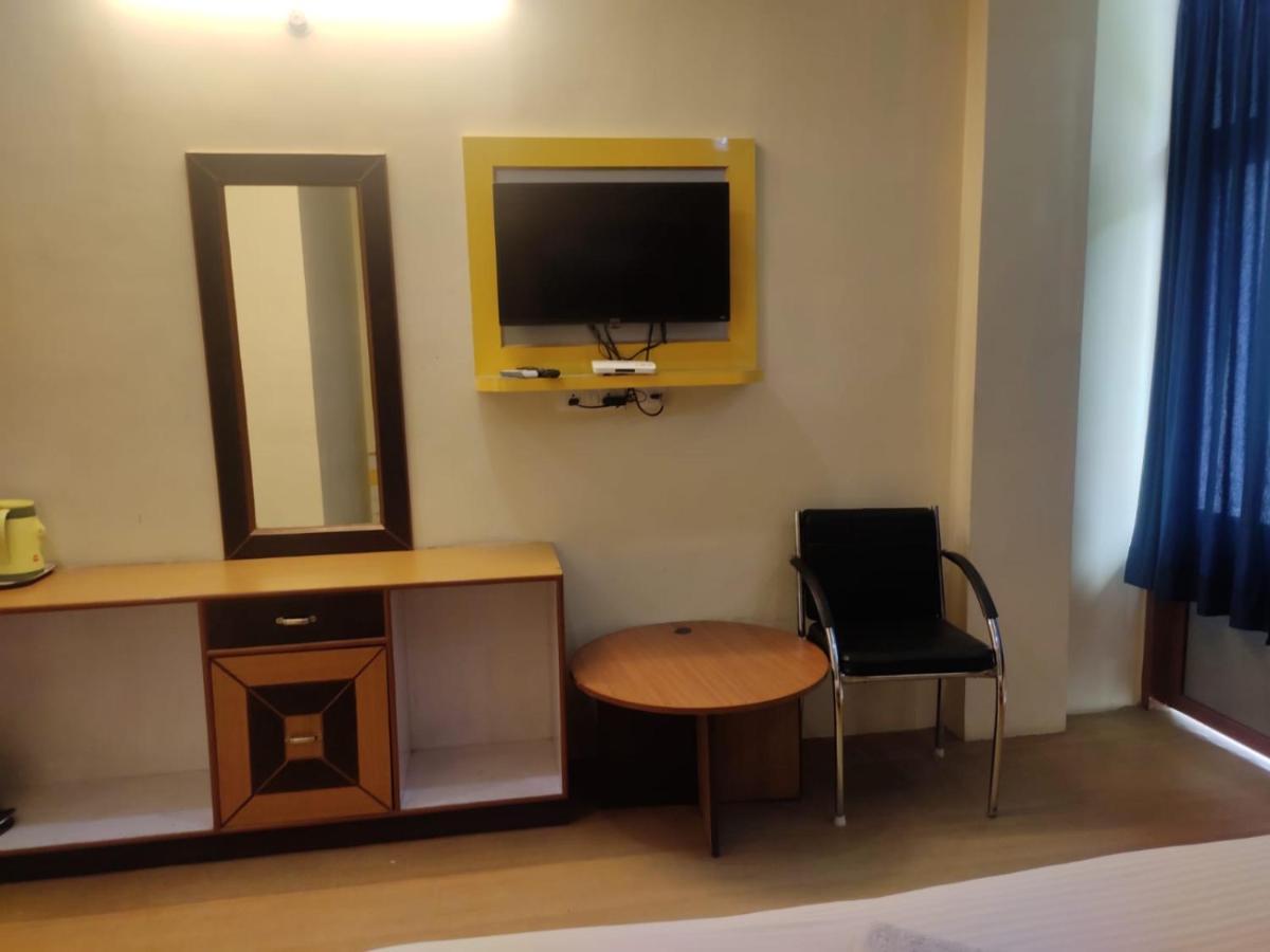 Hotel Amandeep Dharamshala Exterior photo