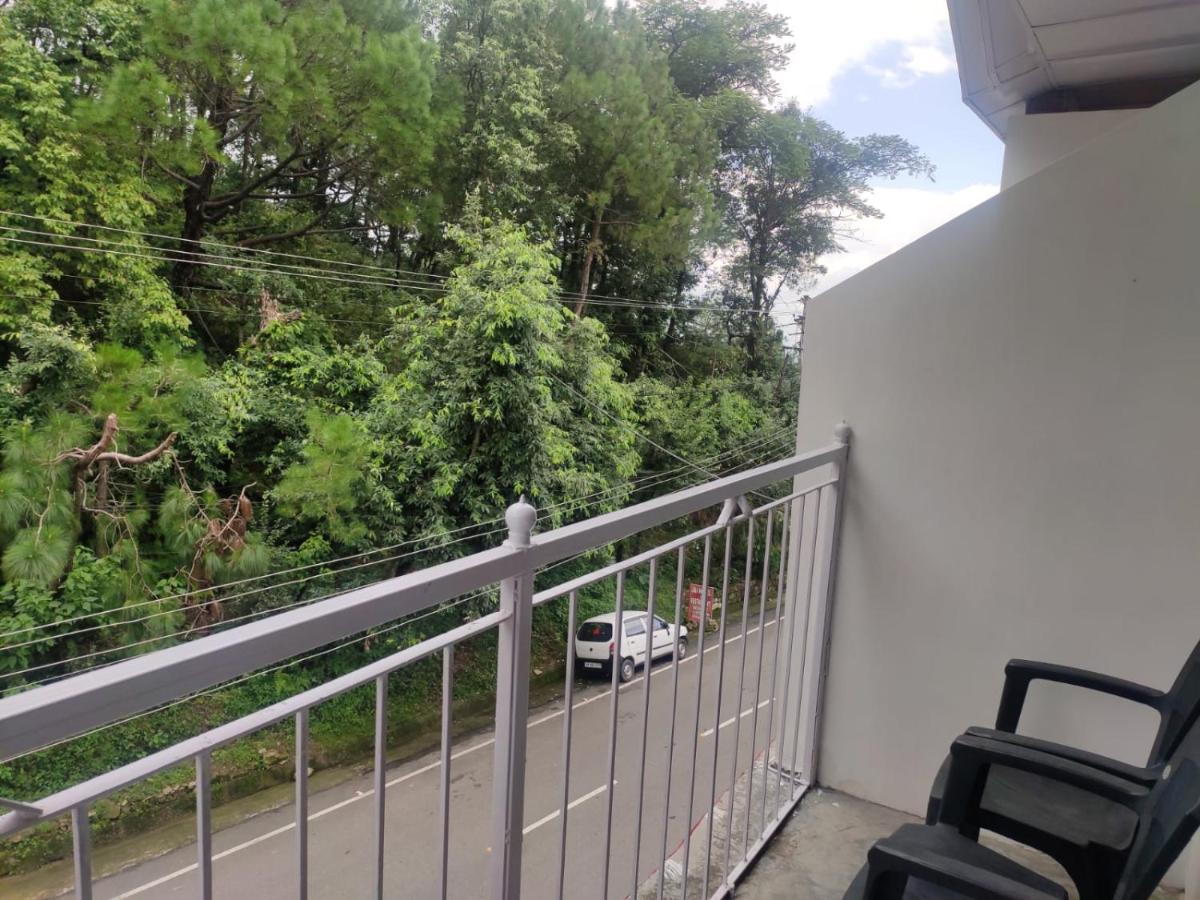 Hotel Amandeep Dharamshala Exterior photo